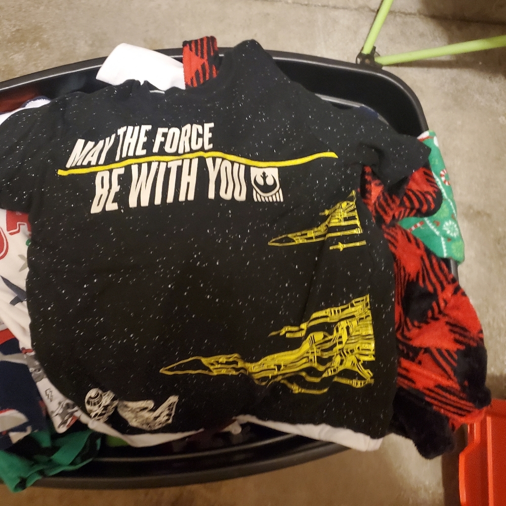 Lot of 8 t shirts